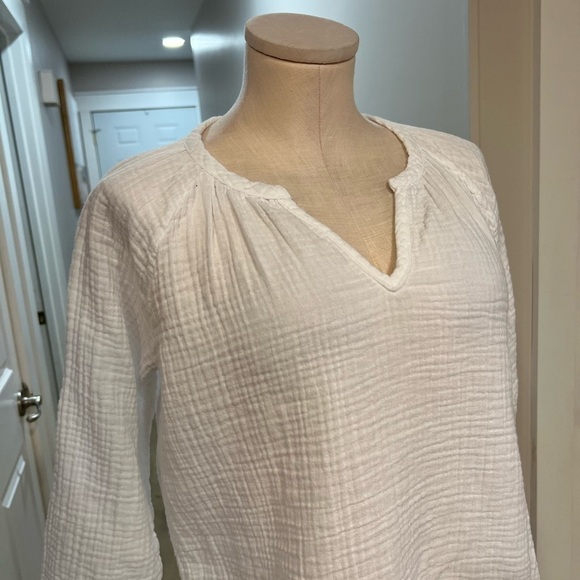 Mododoc White muslin Straight Cut Top with Spliced Neckline - Picture 4 of 14